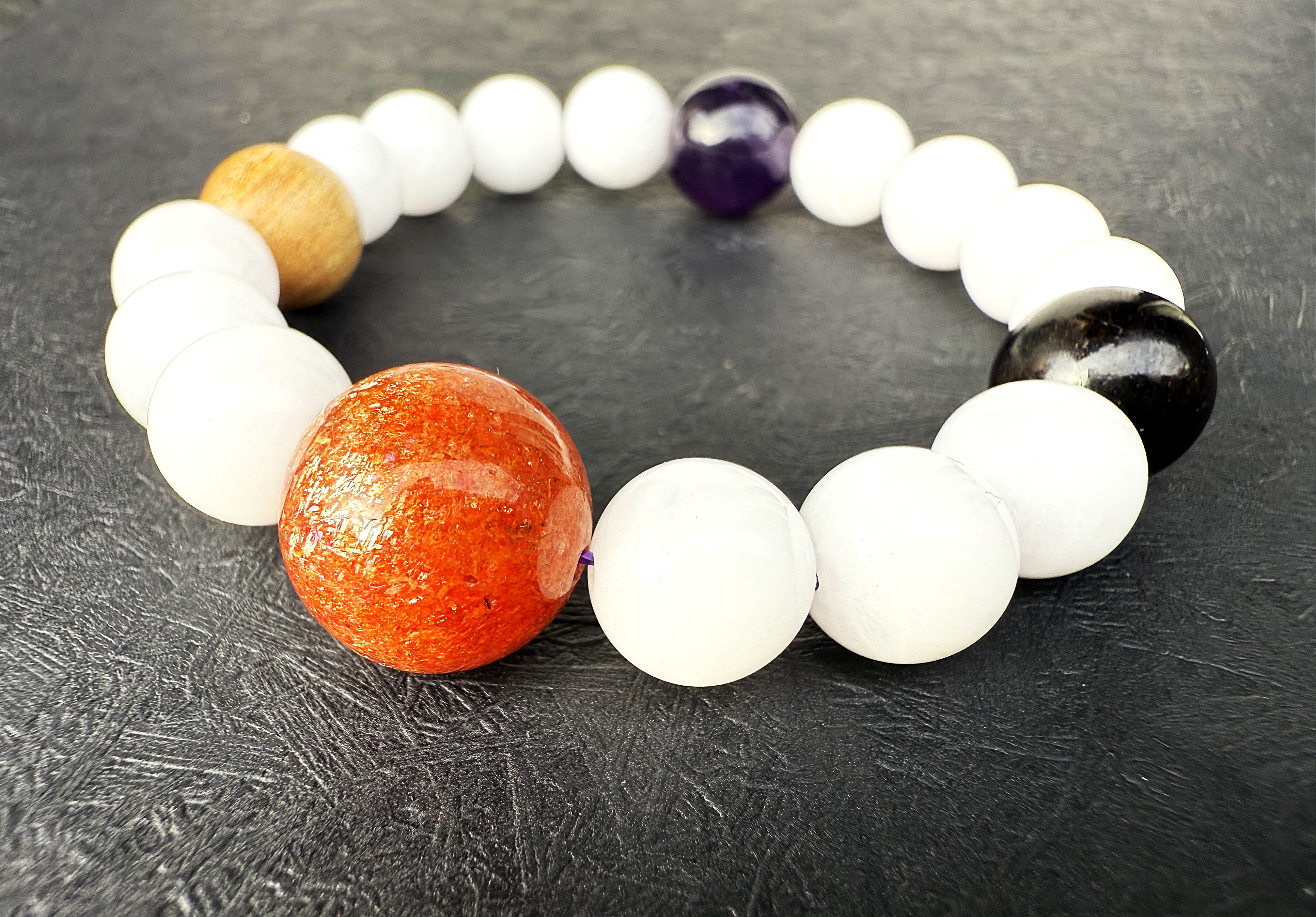 ギャル霊媒師 飯塚唯のお守りアイテム